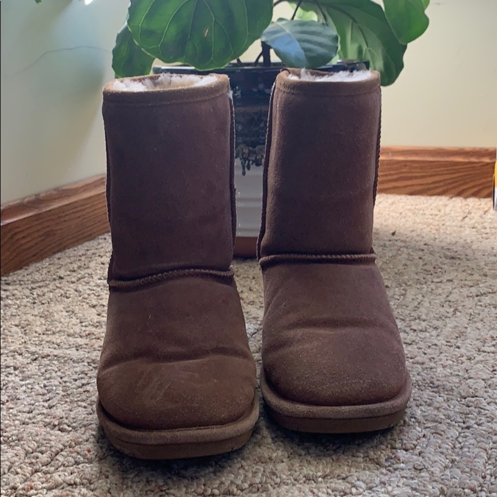 Size 10 BearPaw Boots